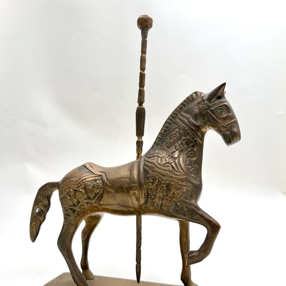 Decorative Brass Carousel Horse On Base Hollywood Regency Circus Equestrian Gold - Picture 3 of 9